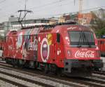 Alles gute kommt von hinten so die 541 101 Coca Cola am Münchner Ostbahnhof am 29.04.2012.
