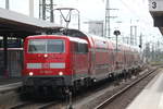 111 180 hat soeben mit einem RE aus Treuchtlingen ihren Endbahnhof Nürnberg Hauptbahnhof erreicht.