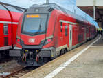 Eine Škoda Wendezug-Garnitur steht mit dem RE 1  München-Nürnberg-Express  abfahrbereit in Nürnberg Hbf, 30.10.2023.