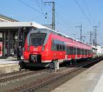 442 238 steht am 17. Mrz 2012 als S1 nach Hersbruck im Nrnberger Hbf.