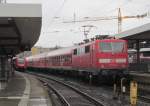111 176-4 steht am 21. Januar 2014 mit einem RE nach Stuttgart Hbf im Nürnberger Hbf.