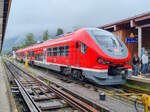 VT 633 536 ist mit dem RE 75 Ulm - Oberstdorf im Zielbahnhof angekommen, 05.08.2023.