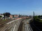 Offenburg, Blick von der Unionrampe auf den Bahnhof und die Gleisanlagen, Juni 2013