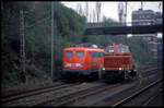 V 65001 der ODF passiert hier am 4.4.1999 bei einem Rangiervorgang die im unteren Bereich des HBF Osnabrück abgestellte DB 110252-4.