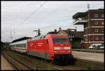 DB 101076 mit Preis Werbung fährt hier am 9.8.2005 mit dem Intercity nach Binz aus dem HBF Osnabrück ab.