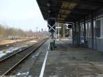 Ausfahrsignal N1 in Ottbergen,da es unter dem Bahnsteigdach steht, ist es Zwergbauweise.