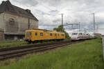 708 337 stand am s�dlichen Ende vom Bahnhof Pasewalk am 15.05.2026 und wartete auf den n�chsten Dienst. Zu dieser Zeit fanden Bauarbeiten statt am westlichen Gleis, zwischen dem Bahnhof und Sandf�rde. Zudem befuhr in diesem Moment ein ICE1 von R�gen kommend in Richtung Berlin. 