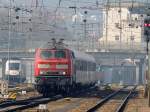 218 444-8 trifft mit RE27005 in Passau-Hbf. ein; 140308