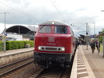 V 160 002 im Bahnhof Peine.
