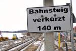 Der Plner Hausbahnsteig wurde im Zuge von Umbaumanahmen von ehemals 294 auf 140 Meter verkrzt.Somit passen an den neuen Bahnsteig maximal vier Dostos und eine Lok oder drei LINT.Zum Vergleich: