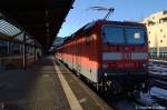 Die Frankfurt Mainerin 143 657-5 mit dem RE1 (RE 18176) nach Brandenburg Hbf in Potsdam Hbf.