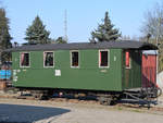 Ein Personenwagen vom Typ KAB in der Bemalung der Deutschen Reichsbahn.