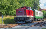 Historischer Fahrzeugeinsatz am Wochenende mit Diesellok 112 708 als ZU|G|BRINGER am B� in Putbus.