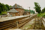 21.08.1985, Der Bahnhof Kröpelin an der DR-Bahnstrecke 780 Schwerin - Wismar - Rostock.