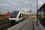 Abfahrbereit im Bahnhof von Rathenow nach Brandenburg HBF wartet Lint 704 der OLA auf Ausfahrt am 08.02.2008