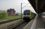 ER 20-010 (223 010-0) mit leeren Holzzug in Rathenow in Richtung Wustermark unterwegs. 28.04.2011