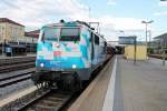 Am 24.06.2014 stand  Maxl  111 017-0  Bahnland Bayern  mit ihrem RE (München Hbf - Regensburg Hbf) im Endbahnhof und wartet darauf, ihn die Abstellgruppe vorziehen zu können.