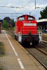 Hier ist die 294 625-4 bei der Durchfahrt in Rheydt Hbf.