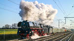 01 0509 der Pressnitztalbahn am 30.10.2019 mit einem Sonderzug von Falkenberg (Elster) unterwegs nach Quedlinburg.