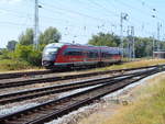 Für alle RE-Züge zwischen Tessin und Wismar gibt es in Rostock einen längeren Zwischenstopp.Zeit für die Raucher endlich eine Zigarette.Auch der 642 054 muße,am 15.Juli