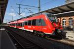 Hier 442 853-8 als S1 von Warnemünde nach Rostock Hbf., dieser Triebzug stand am 26.7.2015 in Rostock Hbf.
