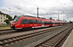 442 339-8 wartet am 28.7.2016 im Rostocker Hauptbahnhof auf die Leistung als S1 nach Warnemünde.