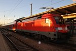 182 007 brachte am Abend des 18.9.2016 den RE1 (RE4315)  Hanse-Express  von Hamburg Hauptbahnhof nach Rostock.