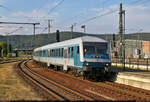 Bnrbdzf 480.1 (50 80 80-34 110-2 D-GfF) trifft mit Schublok 112 166-4 auf Gleis 3 des Endbahnhofs Saalfeld(Saale) ein.