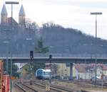 es war schon ein Krampf mit Zoom Zuschnitt die stehende Alexa und die zwei Kirchtürme in Schwandorf auf ein Bild zu bekommen.