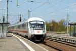 IC 2213  Rgen  von Ostseebad Binz nach Stuttgart Hbf geschoben von 101 091-7 in Schwerin Hbf am 04.05.2013