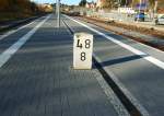 Kilometerstein auf dem Bahnsteig der Gleise 2 und 3 des Bahnhof Sebnitz/Sachsen
am 02.11. 2015