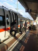 ICE 603 nach Basel SBB am 27. Mai 2007 im Bahnhof Siegburg/Bonn,
planmige Abfahrt 19.11 Uhr.
