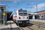 Die DB 147 593 erreicht mit ihrem IC 380 von Z�rich nach Stuttgart den Bahnhof von Singen (Htw), wo der Zug f�r die Weiterfahrt die Fahrtrichtung wechsel.t 

7. Juli 2026