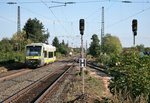 Fast ein wenig verloren wirkt der agilis-VT 650.717 (ag 84488 Forchheim–Ebern) am 06.09.2016 in Strullendorf, aufgenommen vom Bahnsteigende