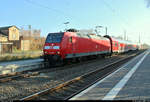 146 020 der Elbe-Saale-Bahn (DB Regio Südost) als RE 16320 (RE30) von Halle(Saale)Hbf nach Magdeburg Hbf steht im Bahnhof Stumsdorf auf der Bahnstrecke Magdeburg–Leipzig (KBS 340).