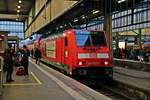 Mit IRE 4910 (Stuttgart Hbf - Karlsruhe Hbf) stand am 06.11.2015 die 146 223-3  Kein Job wie jeder andere  im Startbahnhof bereit zur Abfahrt.