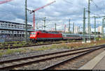 120 105-2 mit Schublok 120 150-8 DB als IC 2066 (Linie 61) von Nürnberg Hbf nach Karlsruhe Hbf, ersatzweise für einen IC2, erreicht Stuttgart Hbf auf Gleis 11.