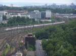 Ausfahrt eines ICE-1 Zuges. Er fuhr als ICE 774 nach Kiel Hbf. Aufgenommen im Gleisvorfeld des HBF´s Stuttgart.