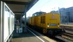 Am 7.7.2012 stand ein Unkrautspritzzug mit 203 302 im Stuttgarter Hauptbahnhof. 
