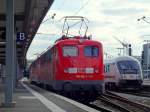 Nachdem 115 114 am 17.5.14 mit dem PBZ nach Stuttgart gebracht wurde, durfte sie die Loks in den Abstellbahnhof ziehen. Weitere Loks waren 115 293 sowie 101 128. 
Aufgenommen im Stuttgarter Hauptbahnhof. 