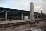 . Abbrucharbeiten -

Die Arbeiten am 'Rückbau' des Bahnsteigdaches am Stuttgarter Hauptbahnhof gehen voran.

28.08.2014 (Matthias)