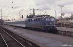 110228 fährt am 3.3.1989 um 8.45 Uhr mit dem N aus Aalen in den HBF Stuttgart ein.