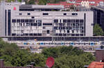 Stuttgarter Hauptbahnhof mit S-Bahnzug oben - 

... das gab es in den letzten Jahren w�hrend der Sommerferien regelm��ig um den Stammstreckentunnel zu sanieren.

22.05.2026 (M)