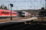 Bahnhof Traunstein mit dem EC 218 Steuerwagen voraus nach Frankfurt am 03.04.2011