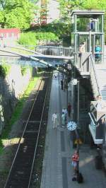 Der Haltepunkt berlingen liegt zwischen dem berlinger West-Tunnel (948 m) und dem berlinger Ost-Tunnel (615 m).