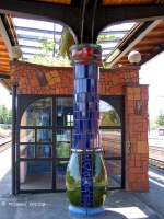 Gestaltung des Bahnsteigs zwischen den Gleisen 102 und 103 in Uelzen - 11.07.2005  