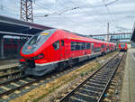 VT 633 036 mit dem RE 75 nach Oberstdorf in Ulm Hbf, 01.10.2022.