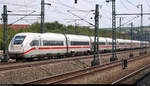 812 004-0 (Tz 9004) als ICE 576 (Linie 22) von Stuttgart Hbf nach Hamburg-Altona durchfährt den Bahnhof Vaihingen(Enz) auf Gleis 5.