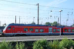Triebzug 1428 524 bei der Einfahrt am Hauptbahnhof Wanne-Eickel.