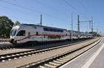 4110 111-0 macht sich am 19.05.2020 als IC2273 nach Dresden Hauptbahnhof im umgebauten und nun wiedereröffneten Bahnhof Warnemünde auf den Weg.